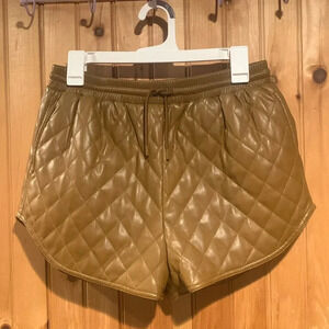 New APPARIS Percy quilted shorts
